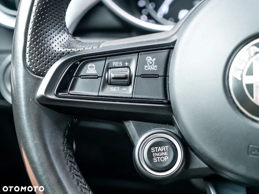 Alfa Romeo Giulia 2.0 Turbo Sprint - 30
