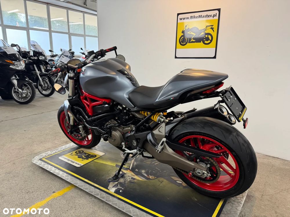 Ducati Monster - 6