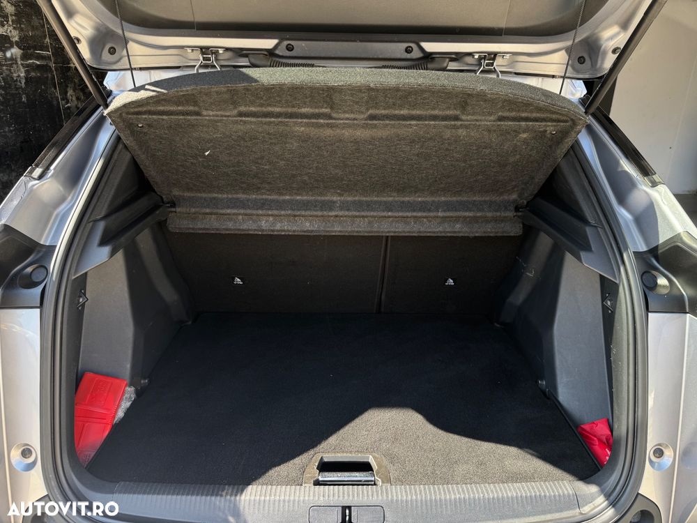 Peugeot 2008 BlueHDi 100 STOP & START Allure - 14