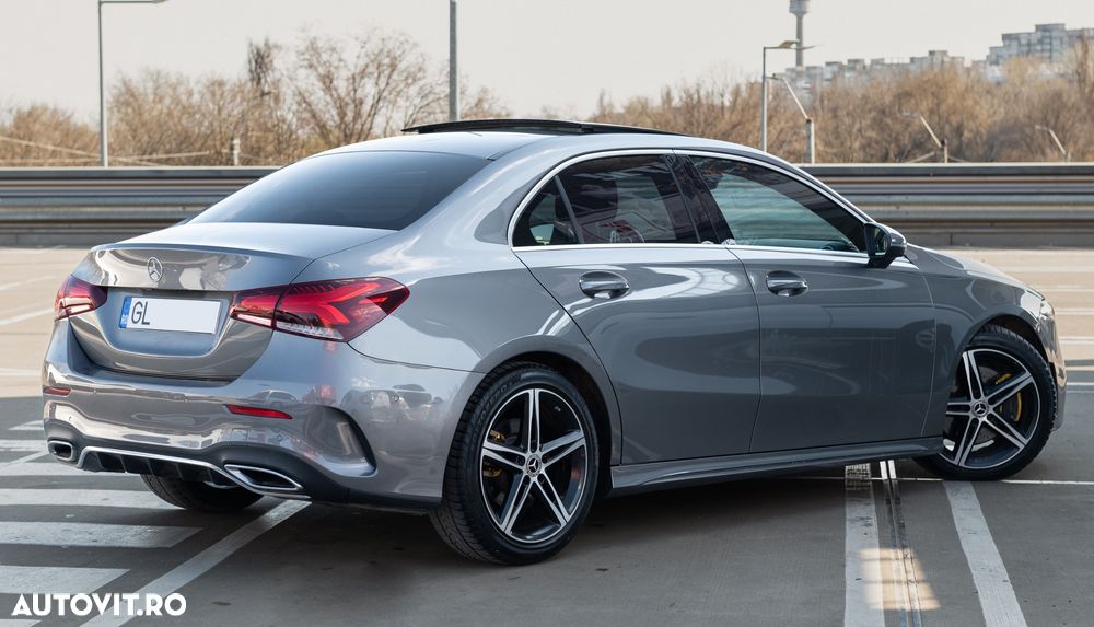 Mercedes-Benz A 220 4Matic 7G-DCT AMG Line - 7