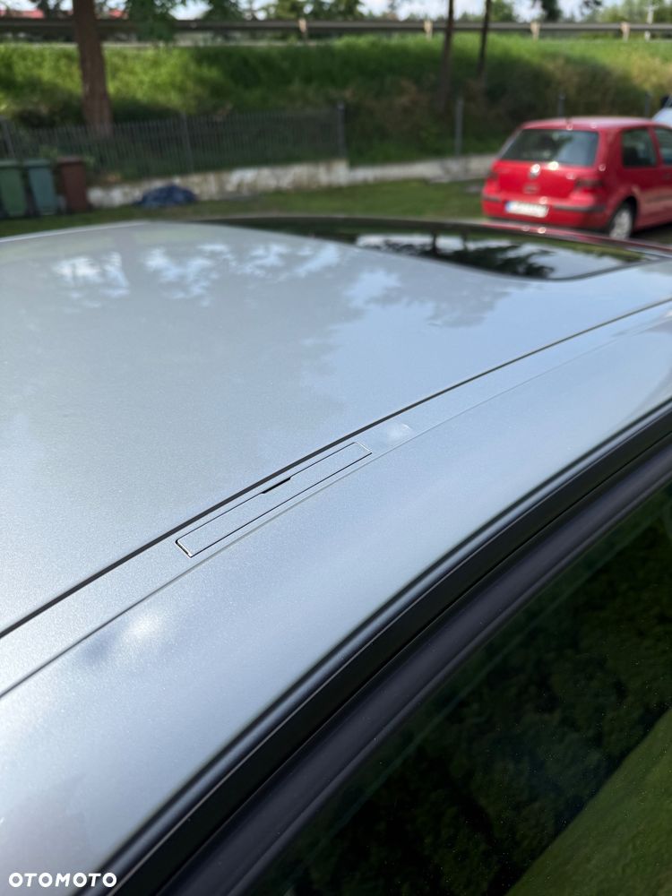 BMW Seria 3 318i - 12