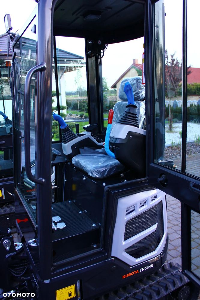 Inny VORQ V18 /KUBOTA /PARKER / 1.8T / KABINA /  ZESTAW ŁYŻEK / - 8