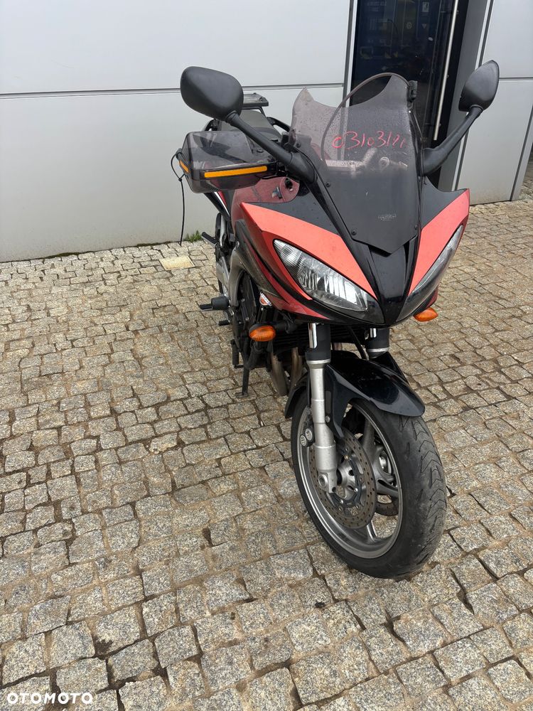 Yamaha FZ6 - 3