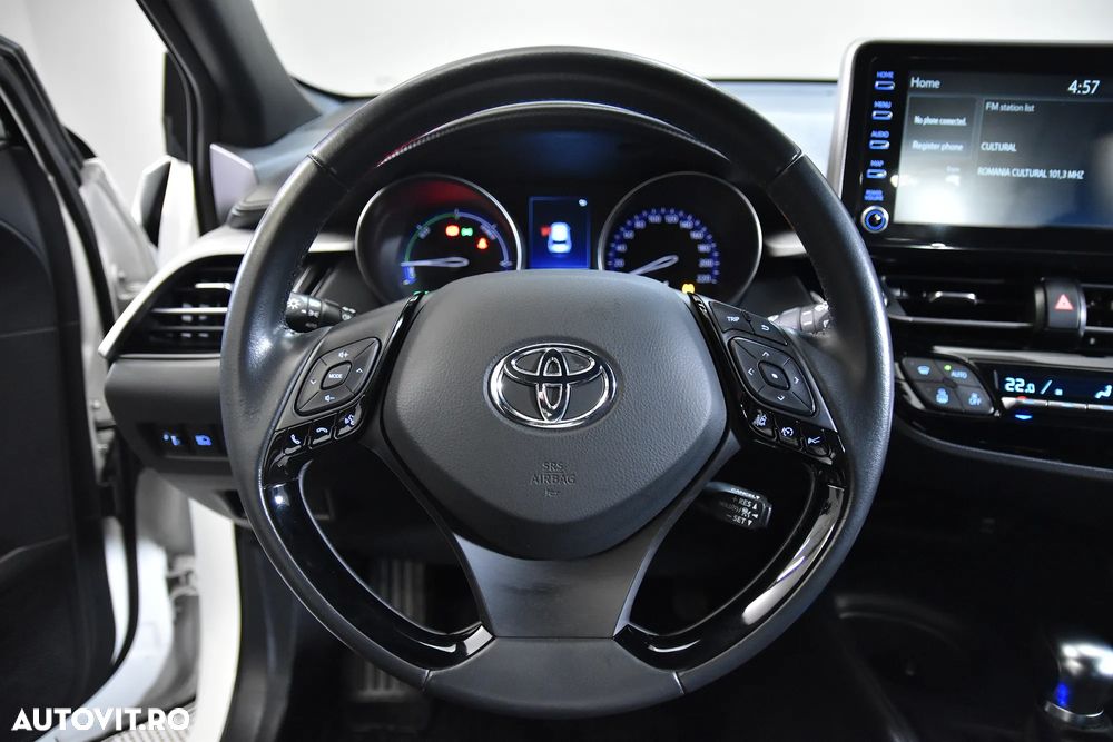 Toyota C-HR - 16