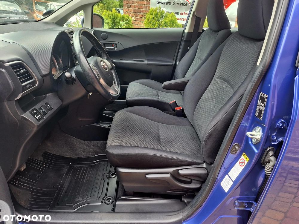 Toyota Verso S - 17