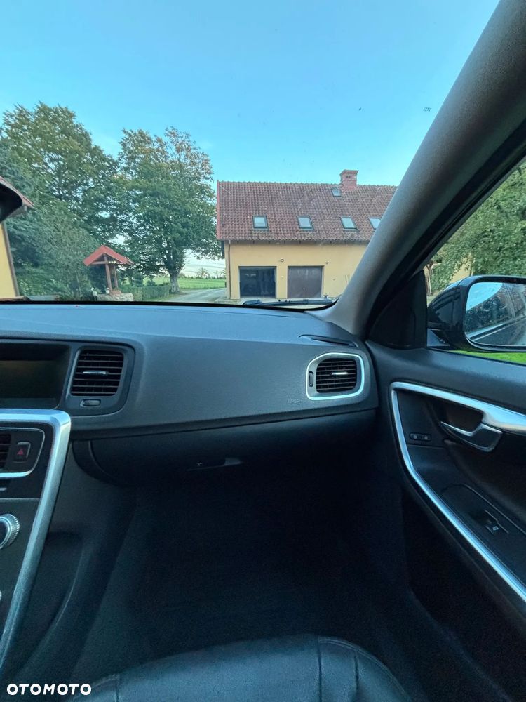 Volvo V60 - 11
