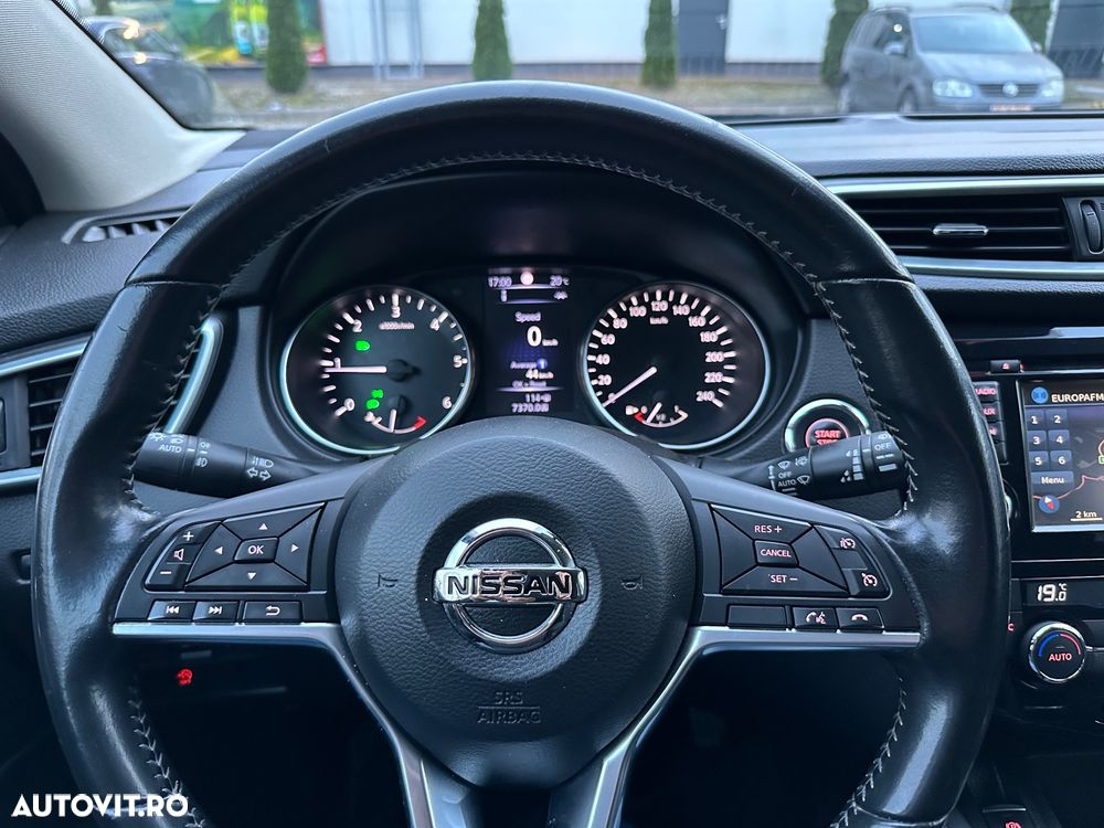 Nissan Qashqai 1.7 dCi N-MOTION - 17