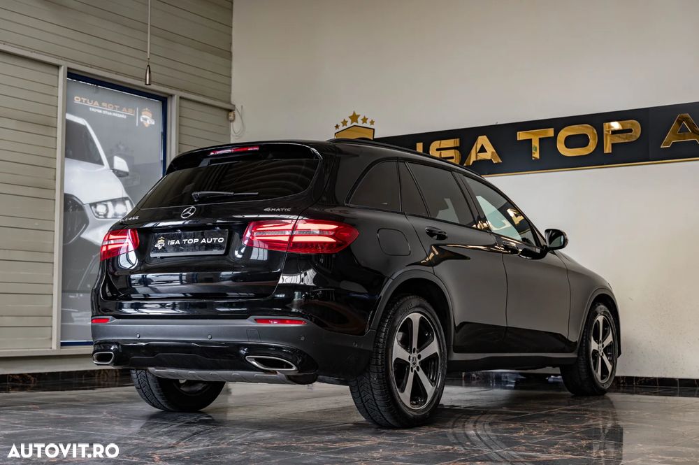 Mercedes-Benz GLC 250 4MATIC 9G-TRONIC AMG Line - 13