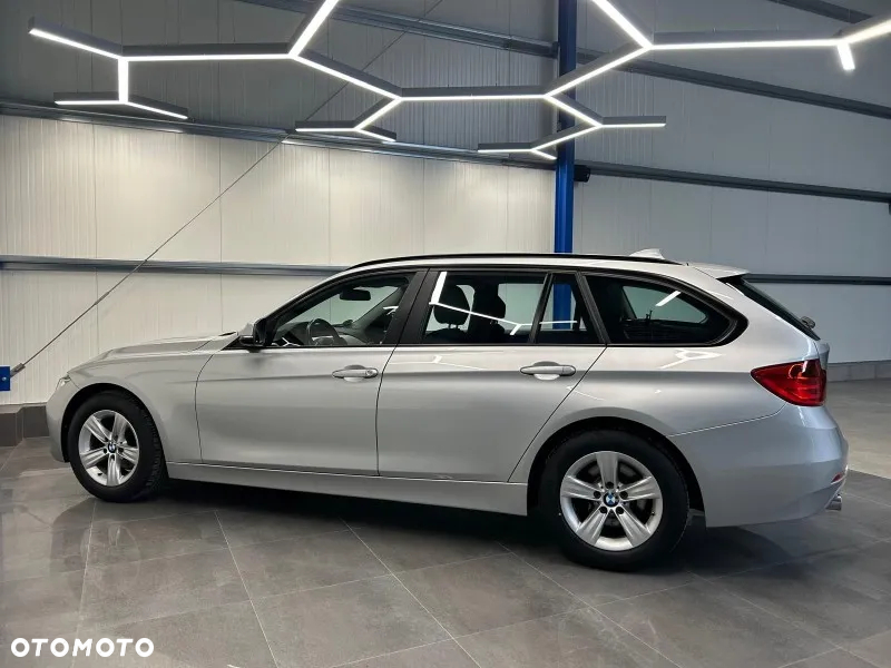 BMW Seria 3 318d - 10