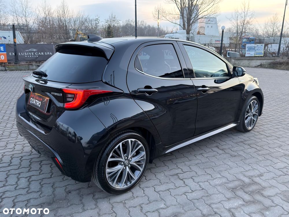 Toyota Yaris Hybrid 1.5 Executive - 3