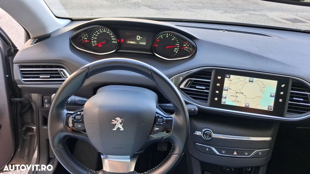 Peugeot 308 - 9