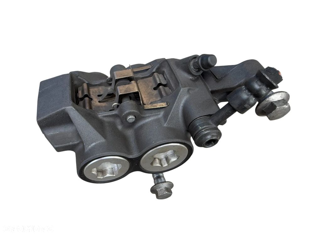 Zacisk przód  P  Yamaha XSR 700  MT07 - 2