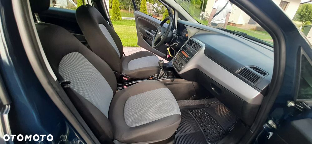 Fiat Grande Punto - 34