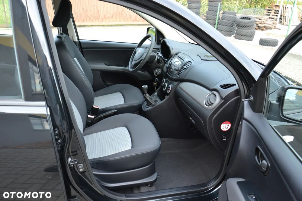Hyundai i10 1.1 Classic + - 26