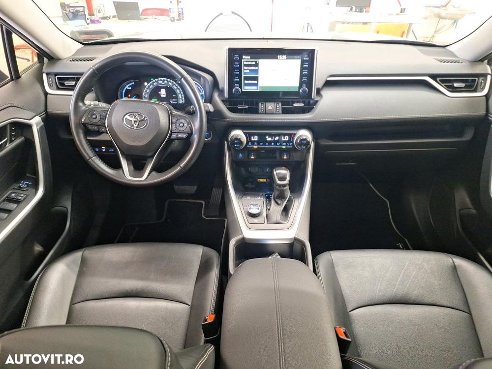 Toyota RAV4 2.5 Hybrid VVT-iE 4x4 Luxury Plus - 3