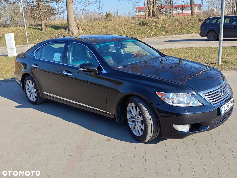 Lexus LS 460 AWD Impression Line - 6