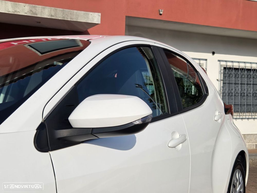 Toyota Yaris - 10