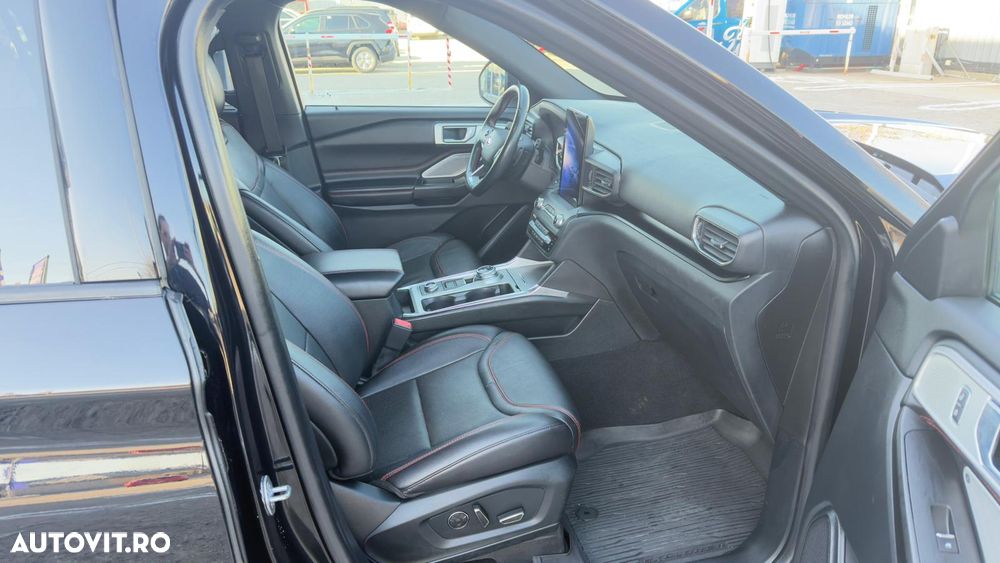 Ford Explorer 3.0 PHEV ST-Line - 18