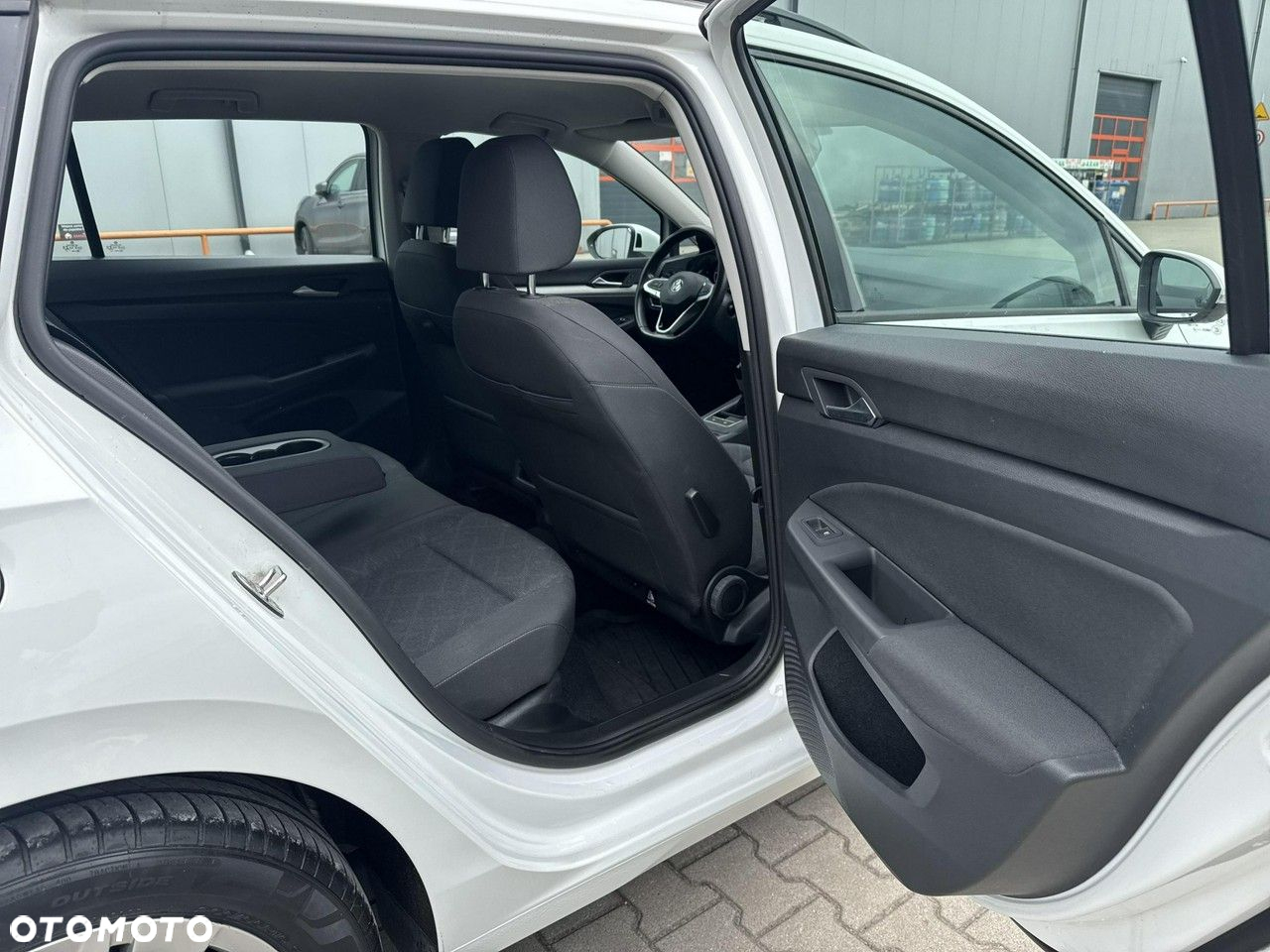 Volkswagen Golf - 17