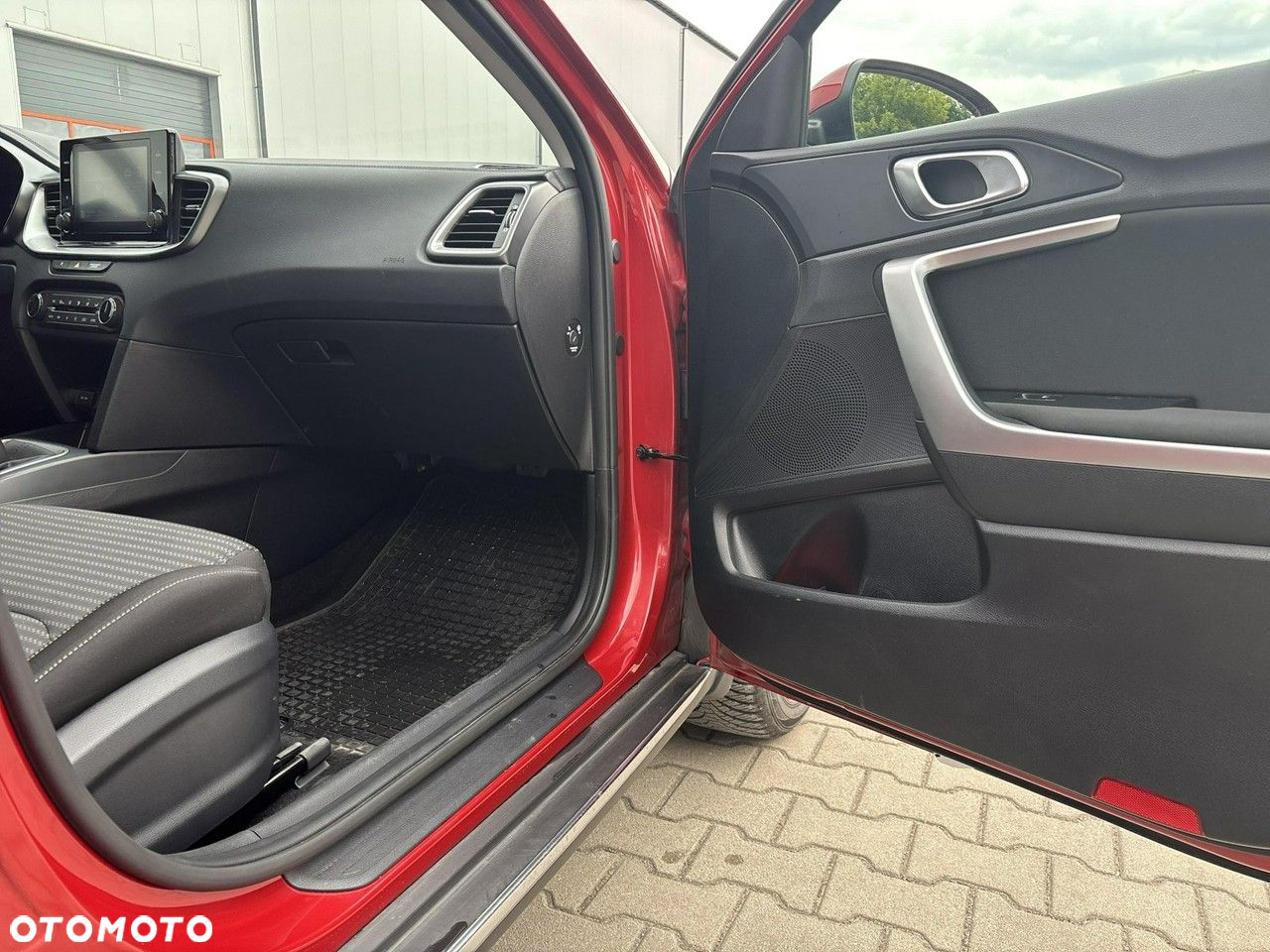 Kia XCeed 1.5 T-GDI M - 12