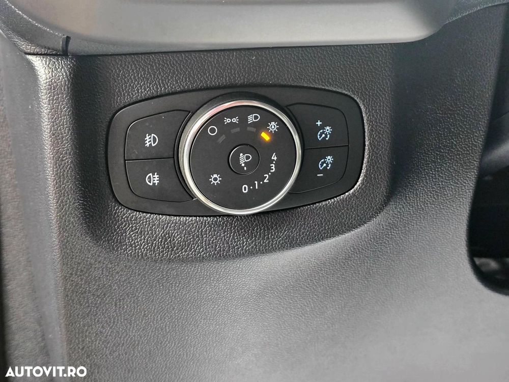 Ford Transit Connect 1.5 EcoBlue 100CP 8AT DCIV SWB(L1) Trend - 11