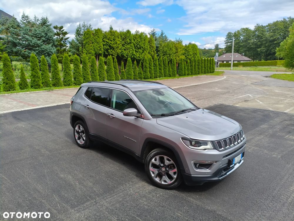 Jeep Compass - 28