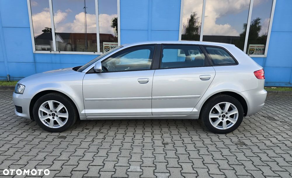 Audi A3 Sportback 1.6 Attraction - 12
