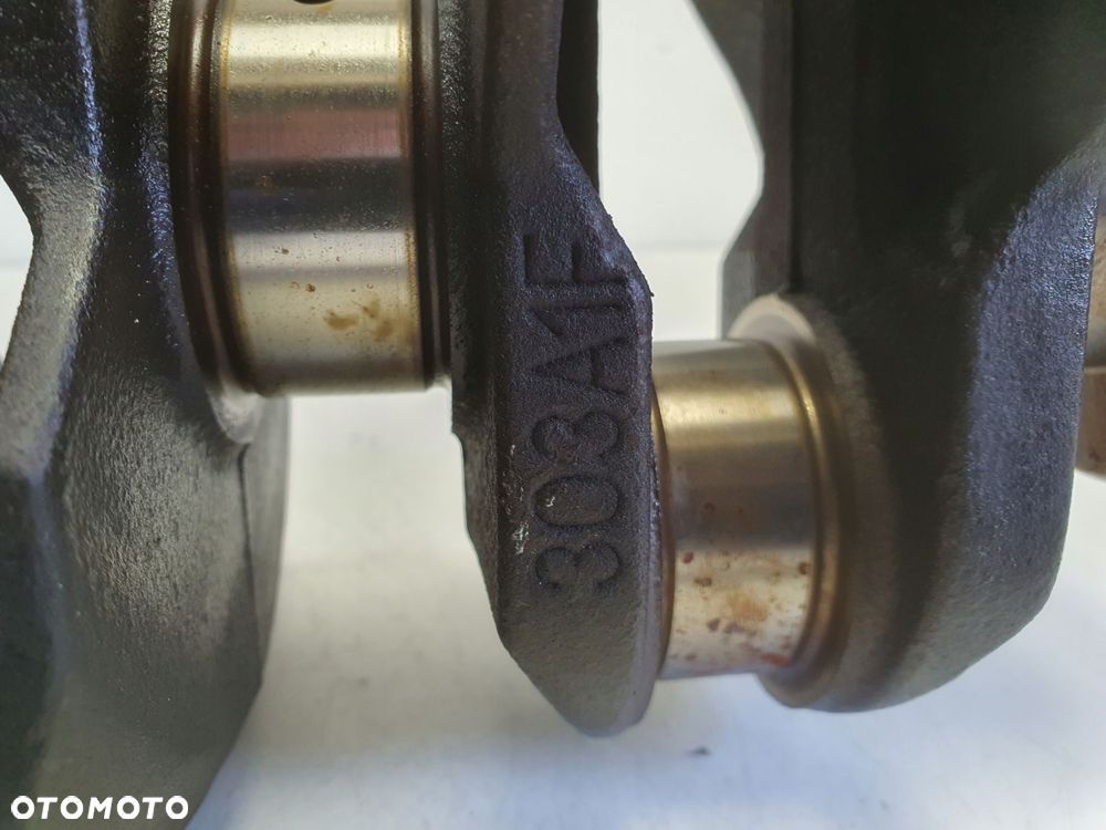 Ford Focus MK2 1.6 16V WAŁ KORBOWY - 2