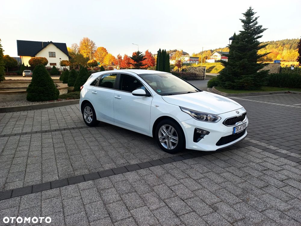 Kia Ceed - 8