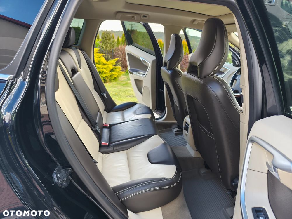 Volvo XC 60 2.4D AWD Summum - 29