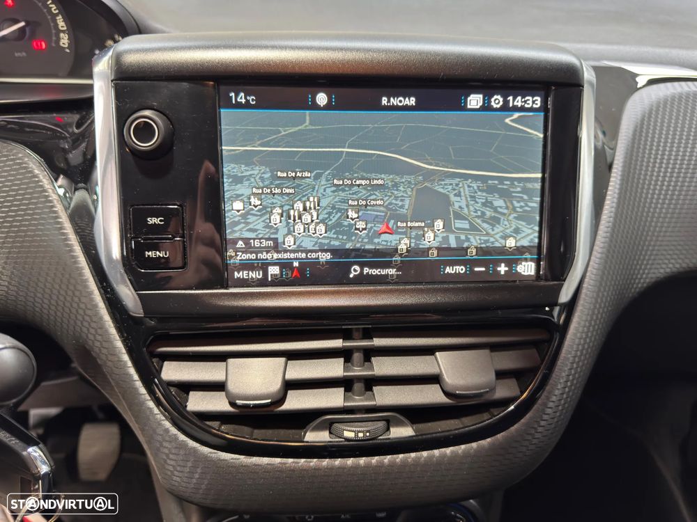 Peugeot 208 1.2 PureTech Style - 24