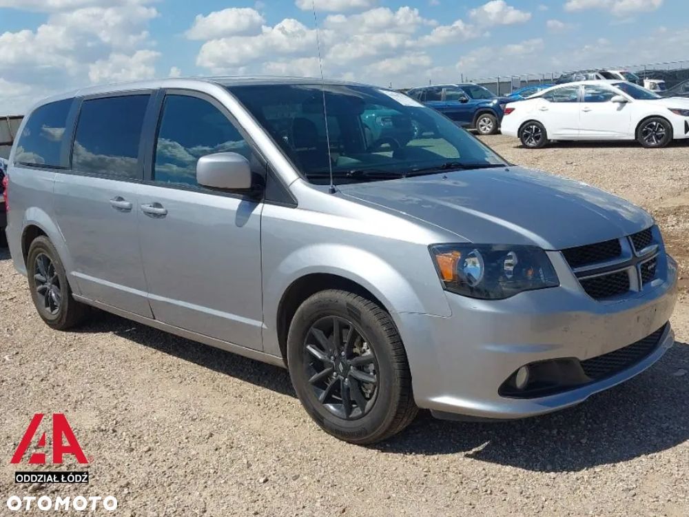 Dodge Grand Caravan 3.3 SE - 2