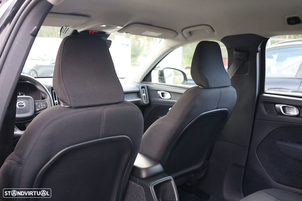 Volvo XC 40 2.0 D3 - 12