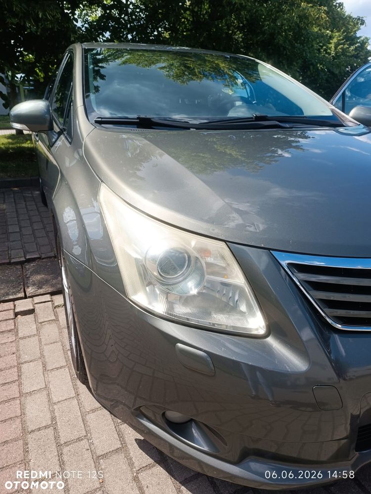 Toyota Avensis 1.8 Sol - 15