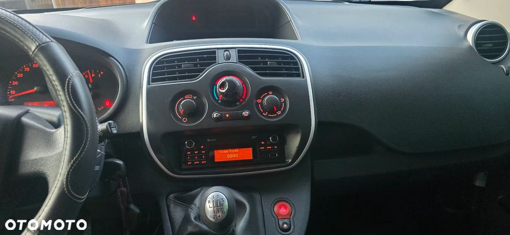 Renault Kangoo BLUE dCi 115 LIMITED - 13