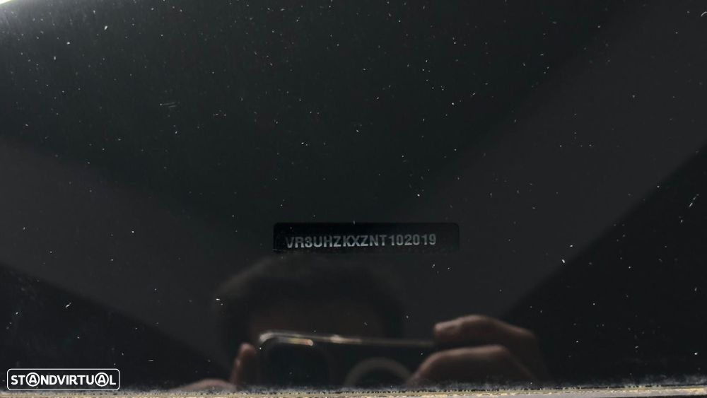 Peugeot e-208 Allure Pack - 22