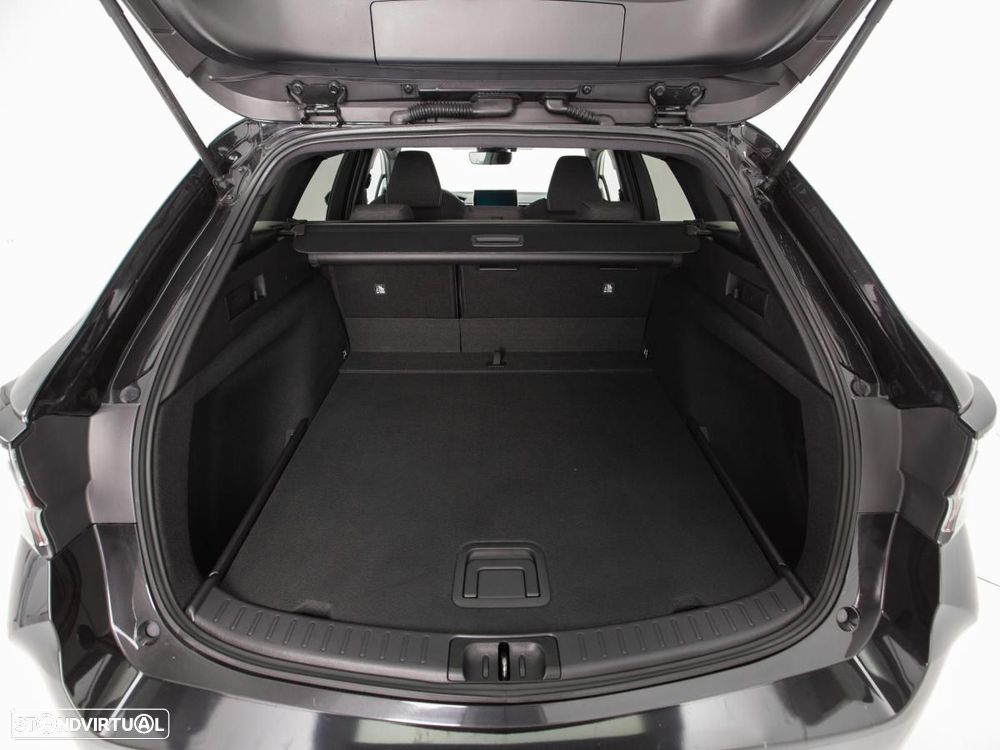 Suzuki Swace 1.8L CVT GLE Hybrid - 12