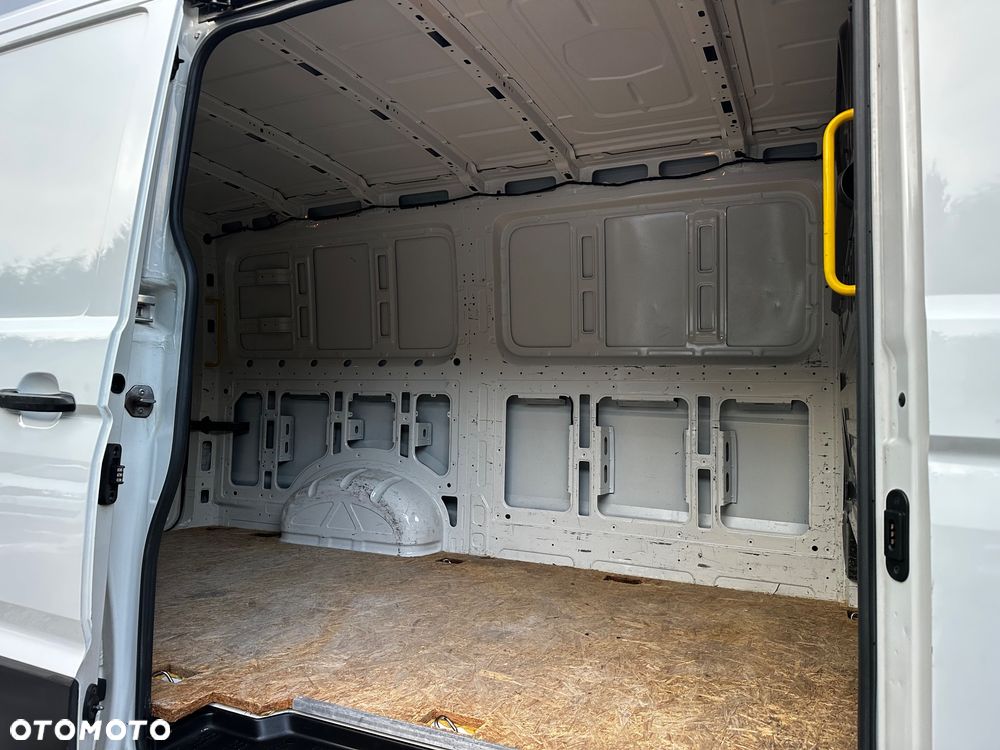 Volkswagen Crafter - 16