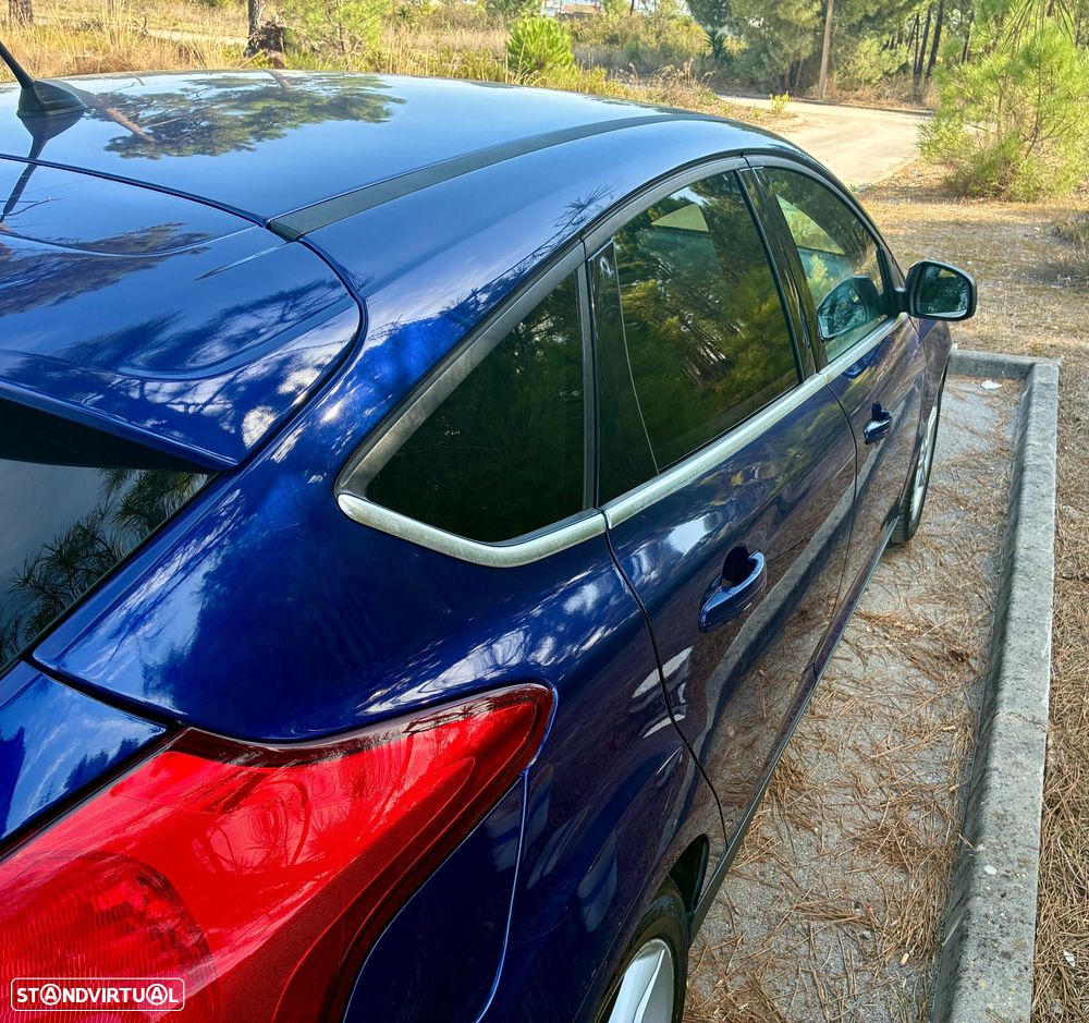 Ford Focus 1.0 SCTi Titanium - 8