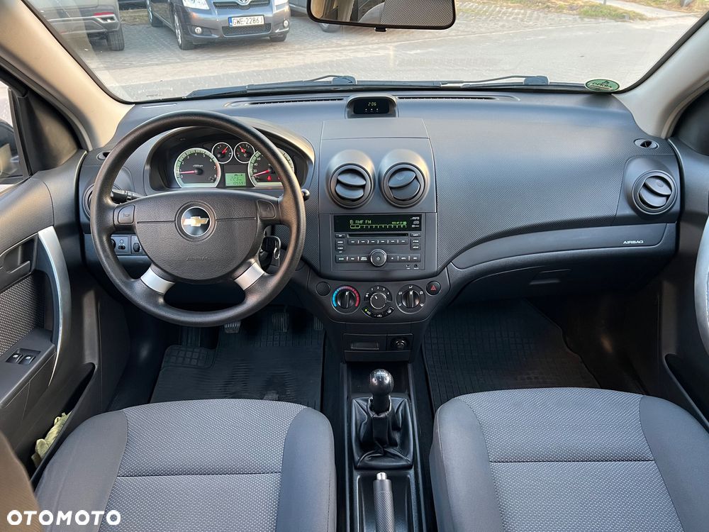 Chevrolet Aveo 1.2 16V LS - 8