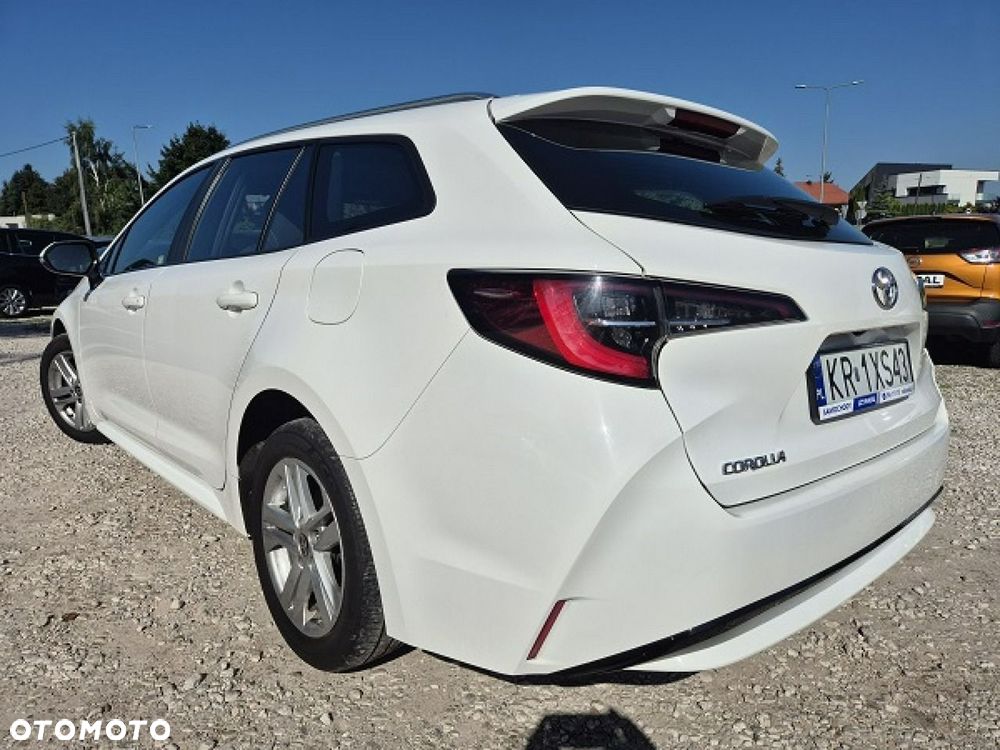 Toyota Corolla - 5