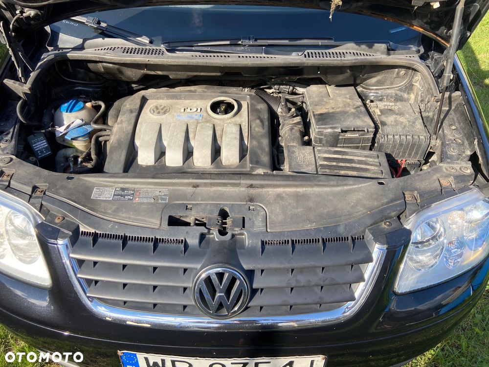 Volkswagen Touran 1.9 TDI Highline - 27
