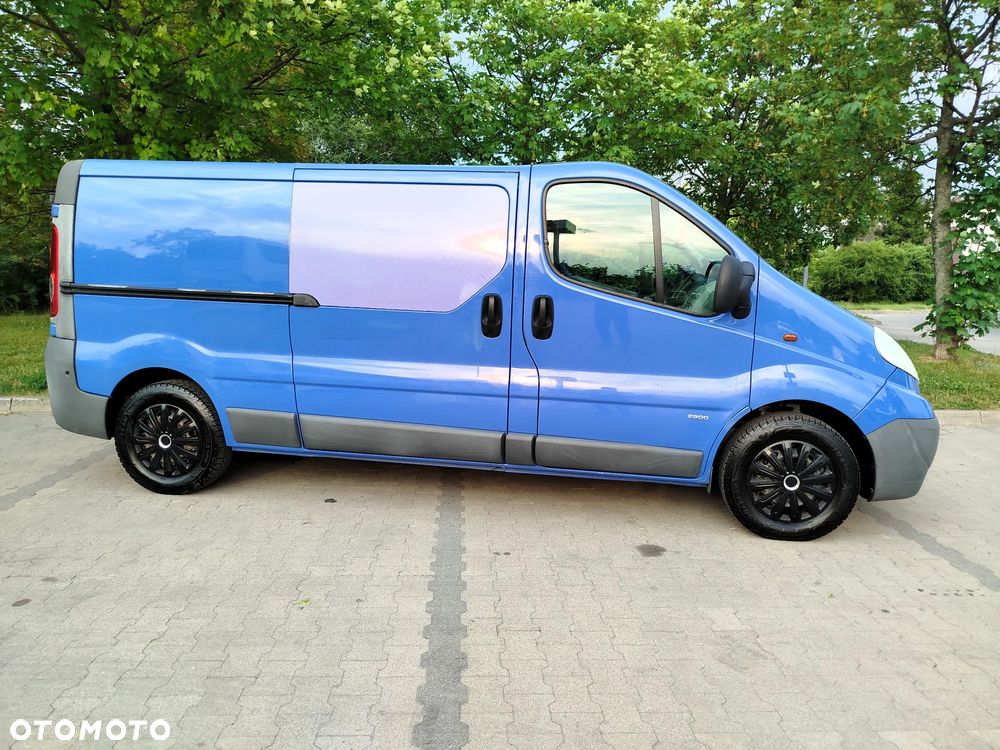 Opel Vivaro - 4