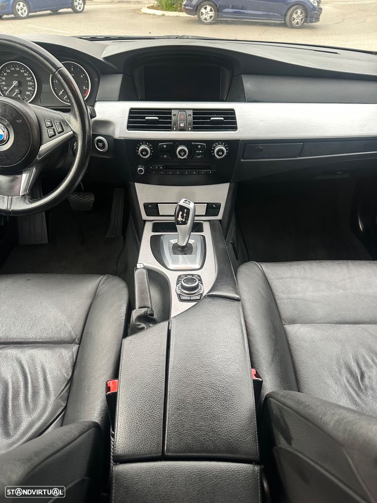 BMW 520 dA Executive - 21