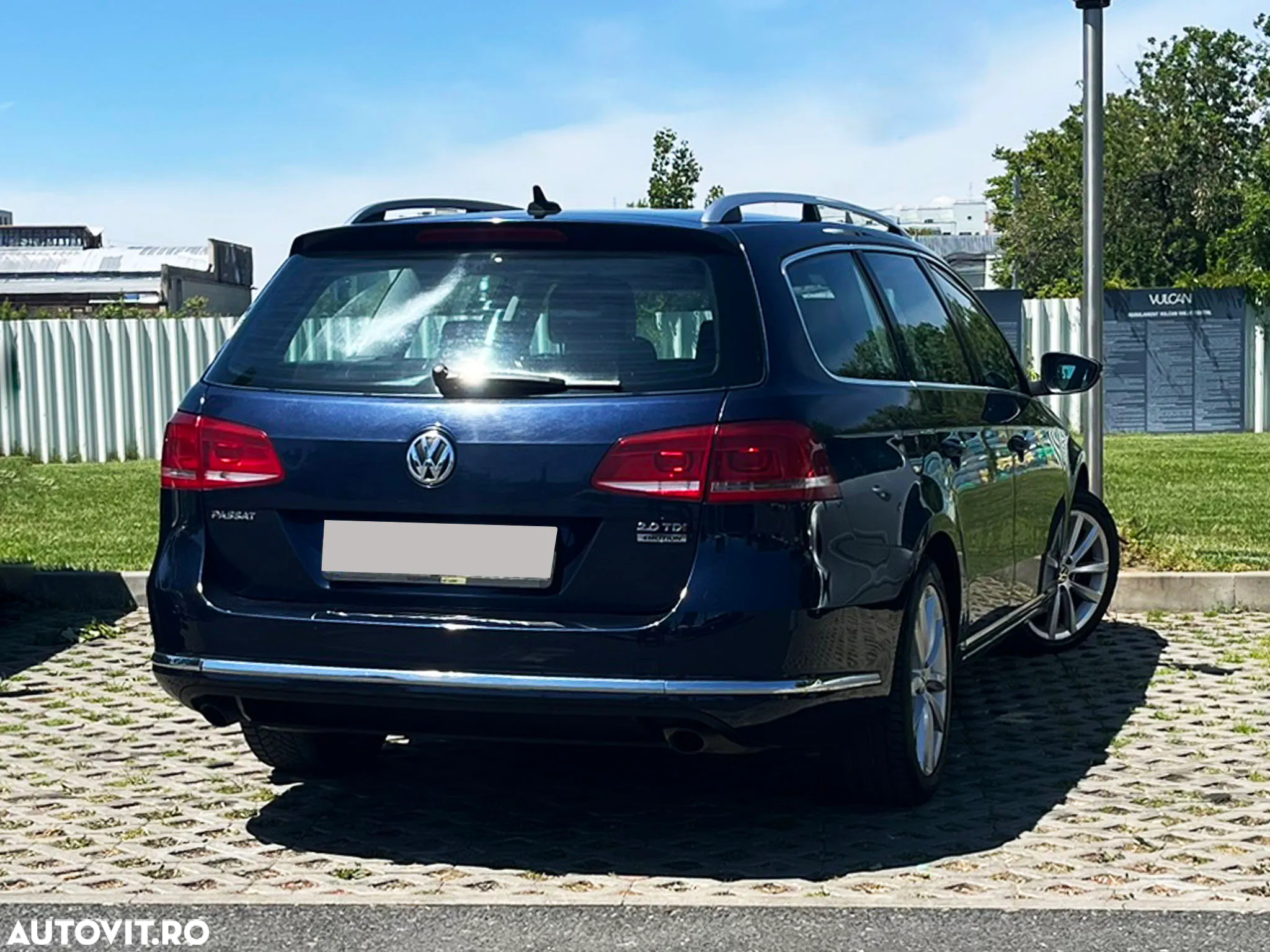 Volkswagen Passat Variant 2.0 TDI 4Motion BlueMotion Technology Highline DSG - 4
