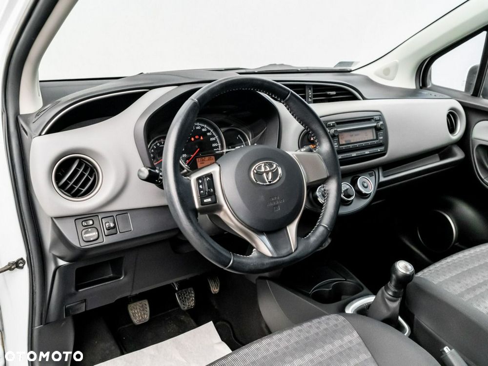 Toyota Yaris 1.0 Active EU6 - 20