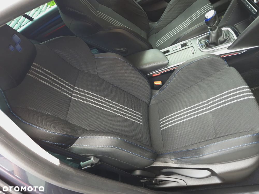 Renault Megane TCe 160 GPF GT LINE - 33