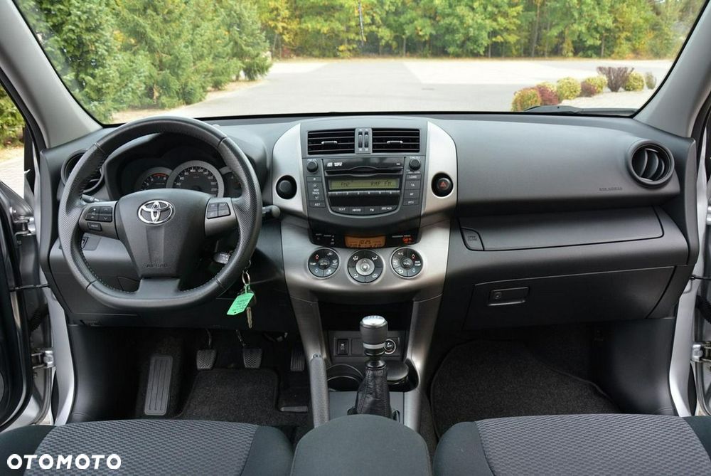 Toyota RAV4 2.0 VVT-i Sol - 21