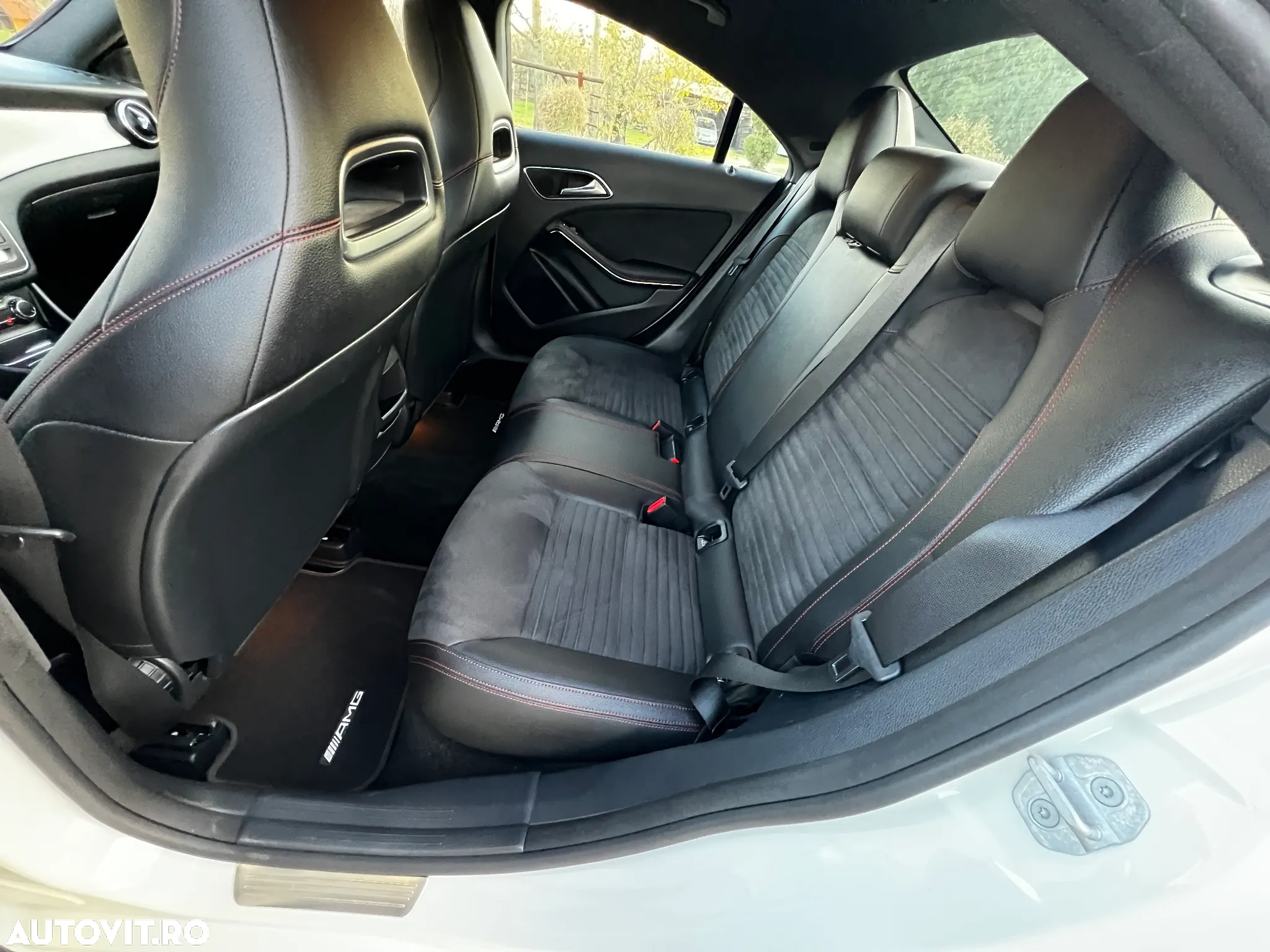 Mercedes-Benz CLA 200 d 4MATIC Aut. - 29