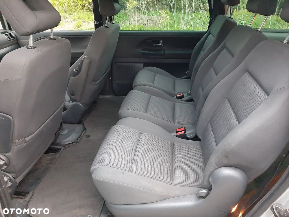 Volkswagen Sharan 2.0 Exclusive Edition - 11